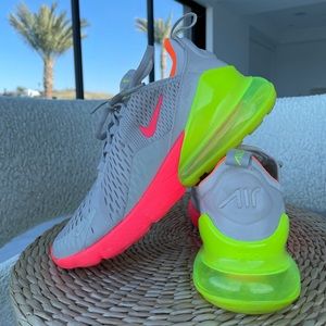 Nike Air Max 270 Desert Sand Hot Punch (W)